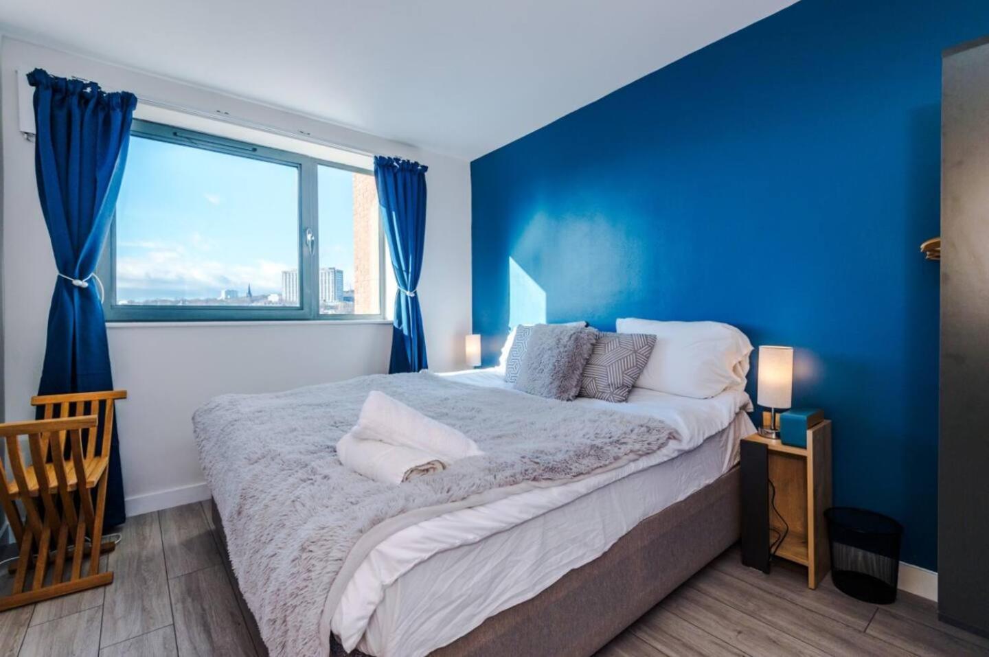 High-Spec Penthouse Central Free Parking Space Sheffield Bagian luar foto